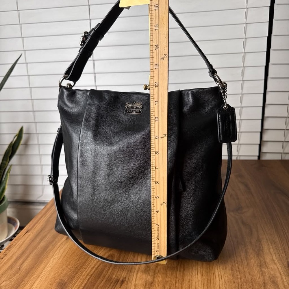 Coach Madison Isabelle Black Leather Hobo Shoulder Bag 21224 - Picture 6 of 16